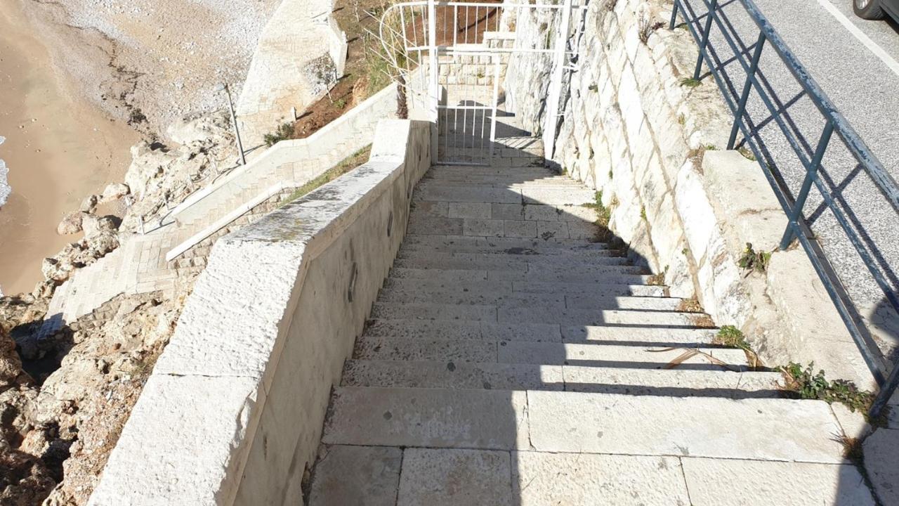 Luxury Beachfront Apartment Banje Dubrovnik Kültér fotó