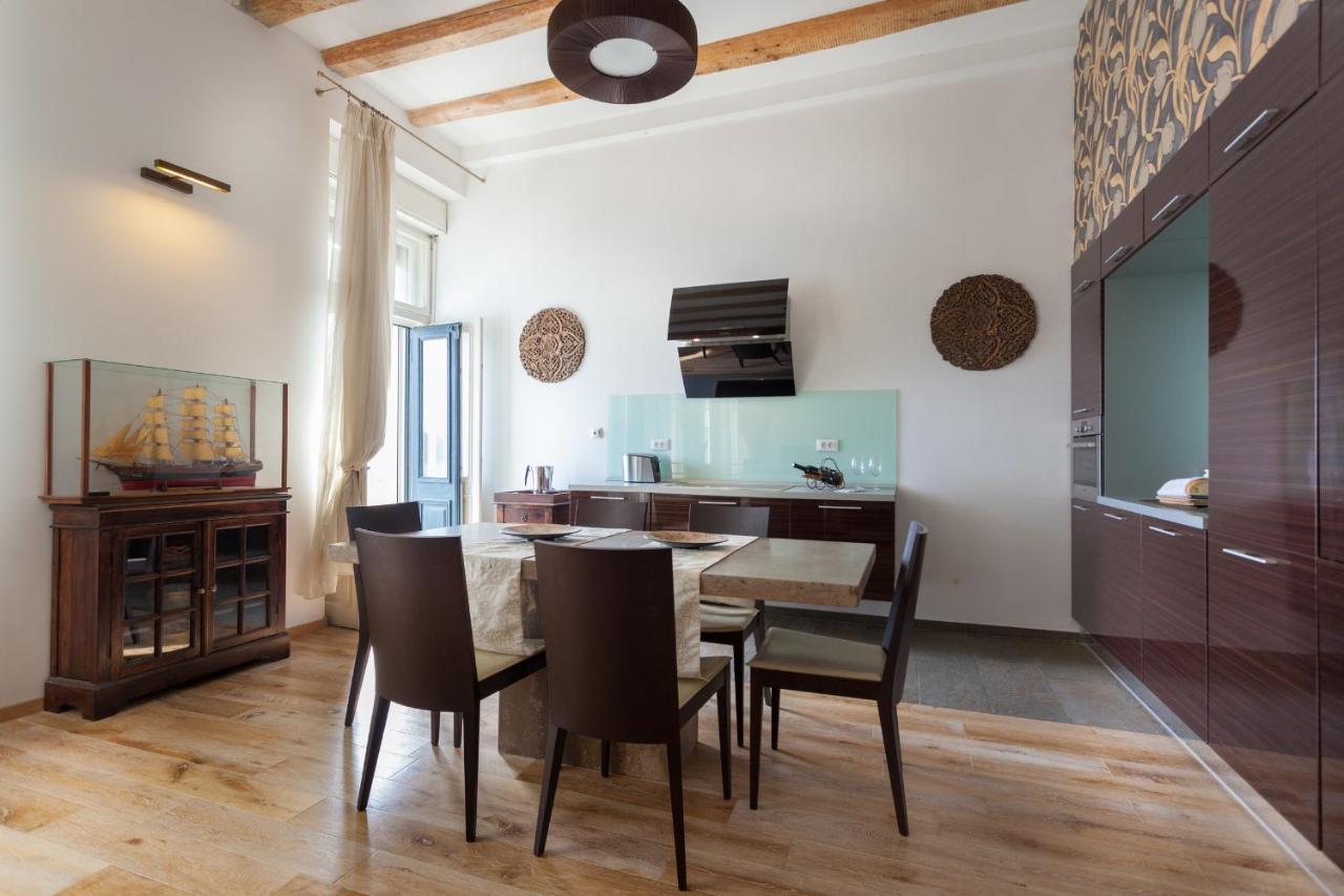 Luxury Beachfront Apartment Banje Dubrovnik Kültér fotó