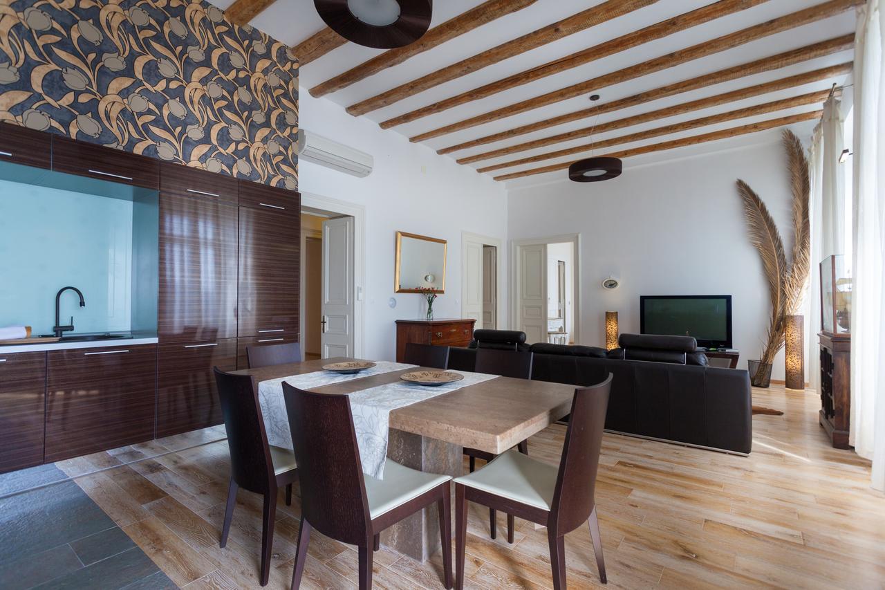 Luxury Beachfront Apartment Banje Dubrovnik Kültér fotó