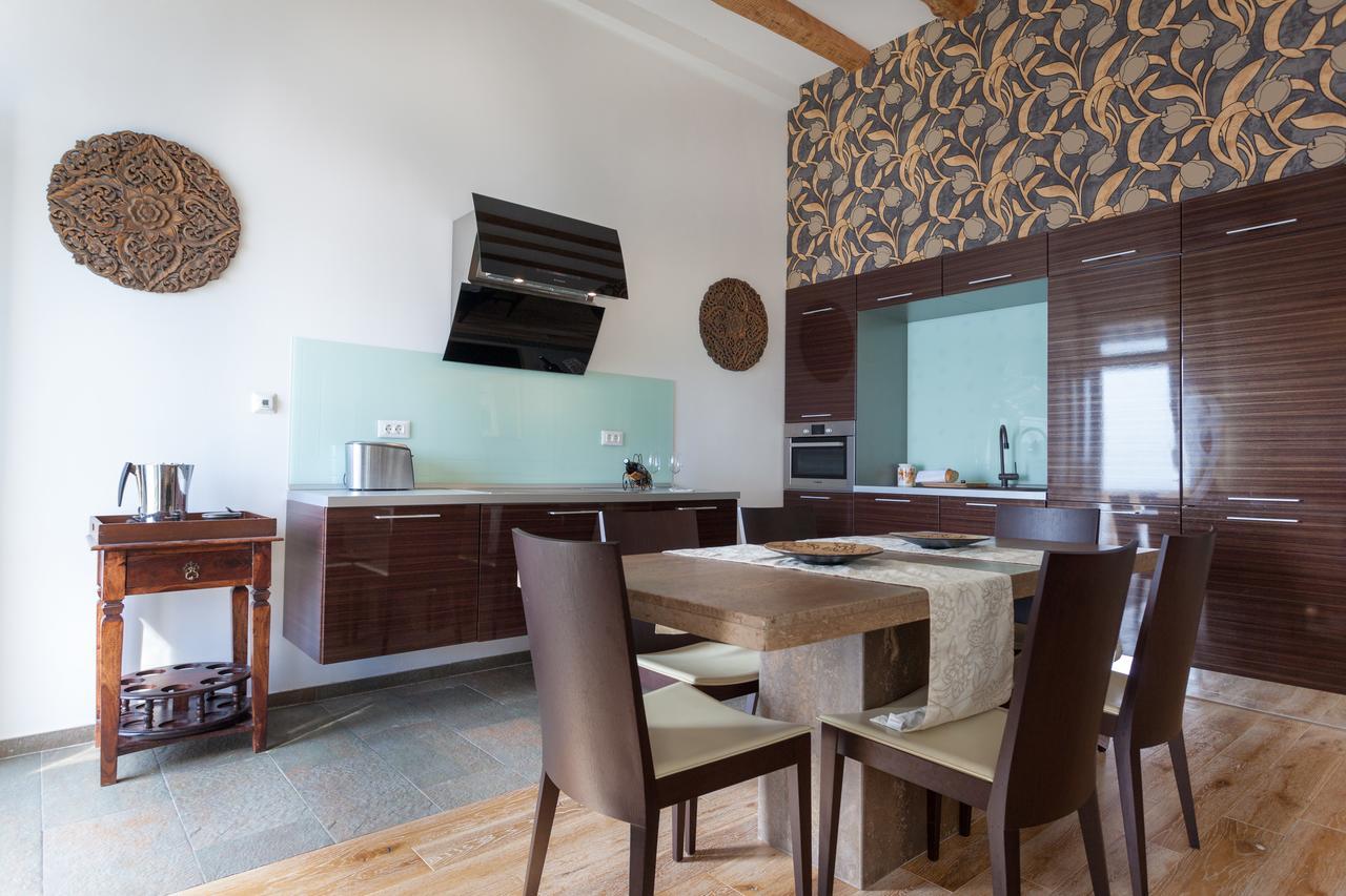Luxury Beachfront Apartment Banje Dubrovnik Kültér fotó